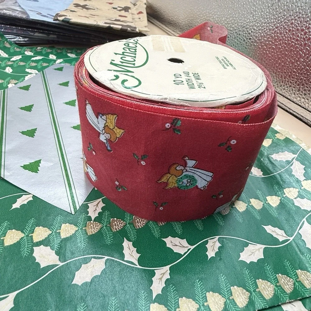 Lot of Vintage Christmas Wrapping Paper 90s Y2K Ribbon Retro Christmas Tissues